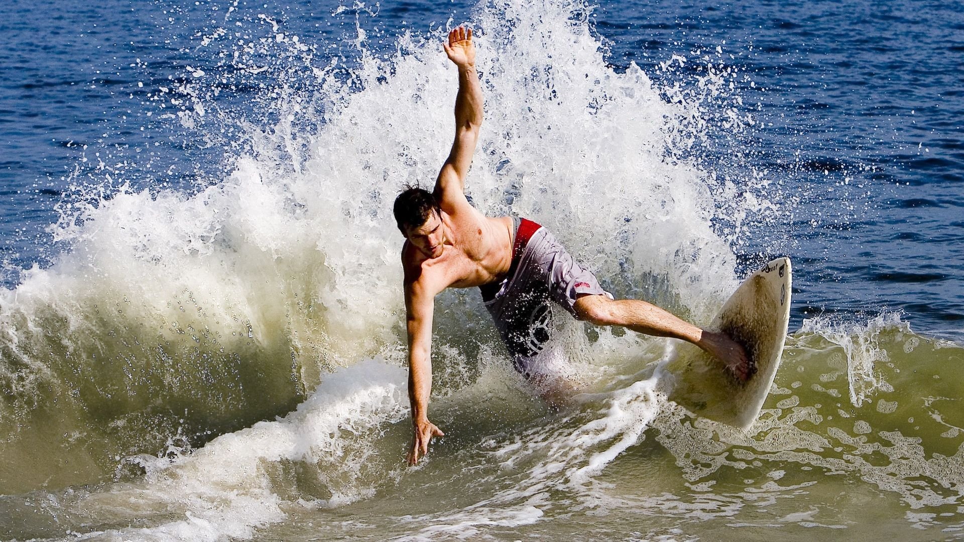 吉林队淘汰湖人，当米切尔在东北寒风中亮剑