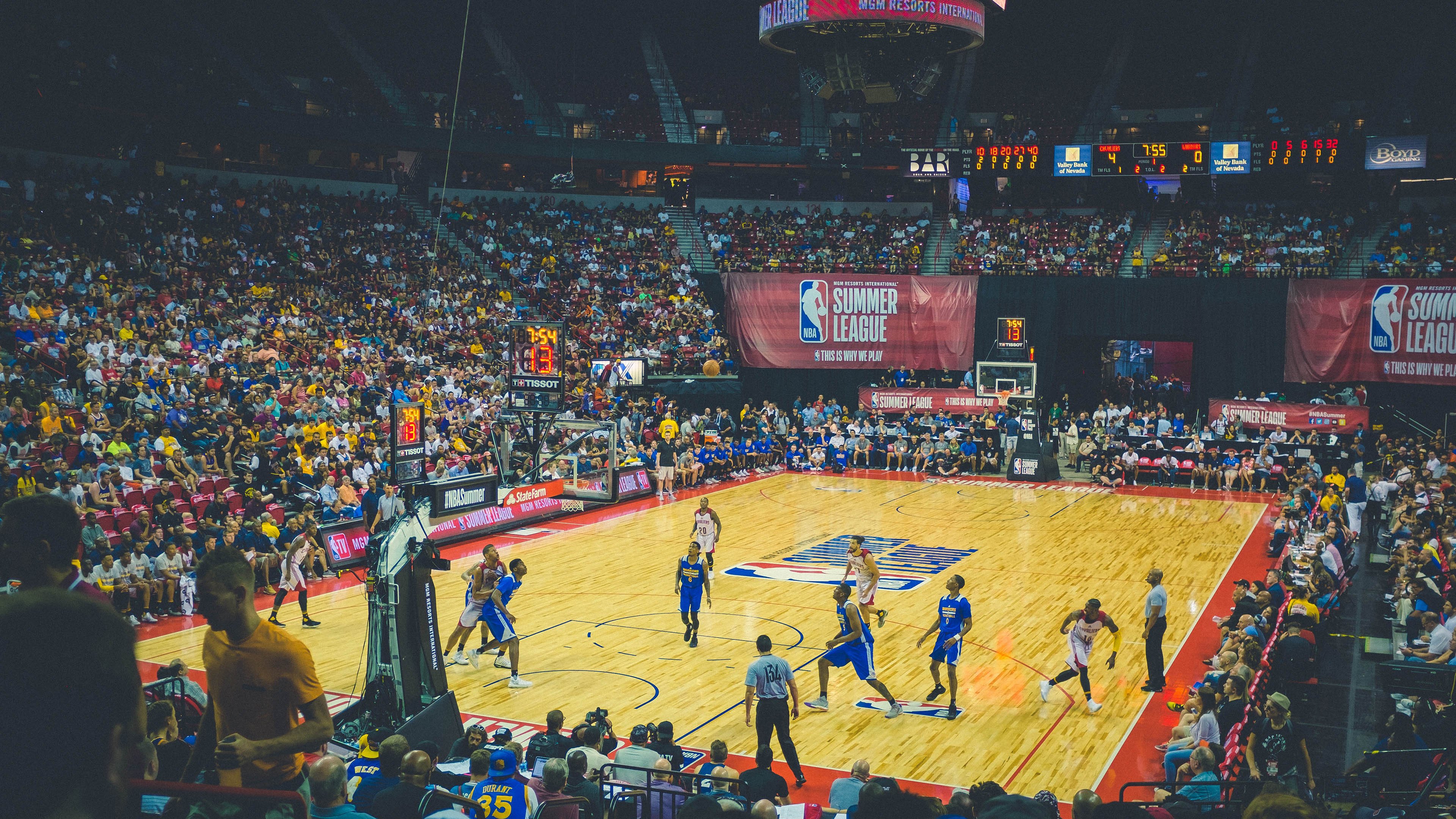 乔治关键进球定乾坤，吉林队节奏掌控新疆队